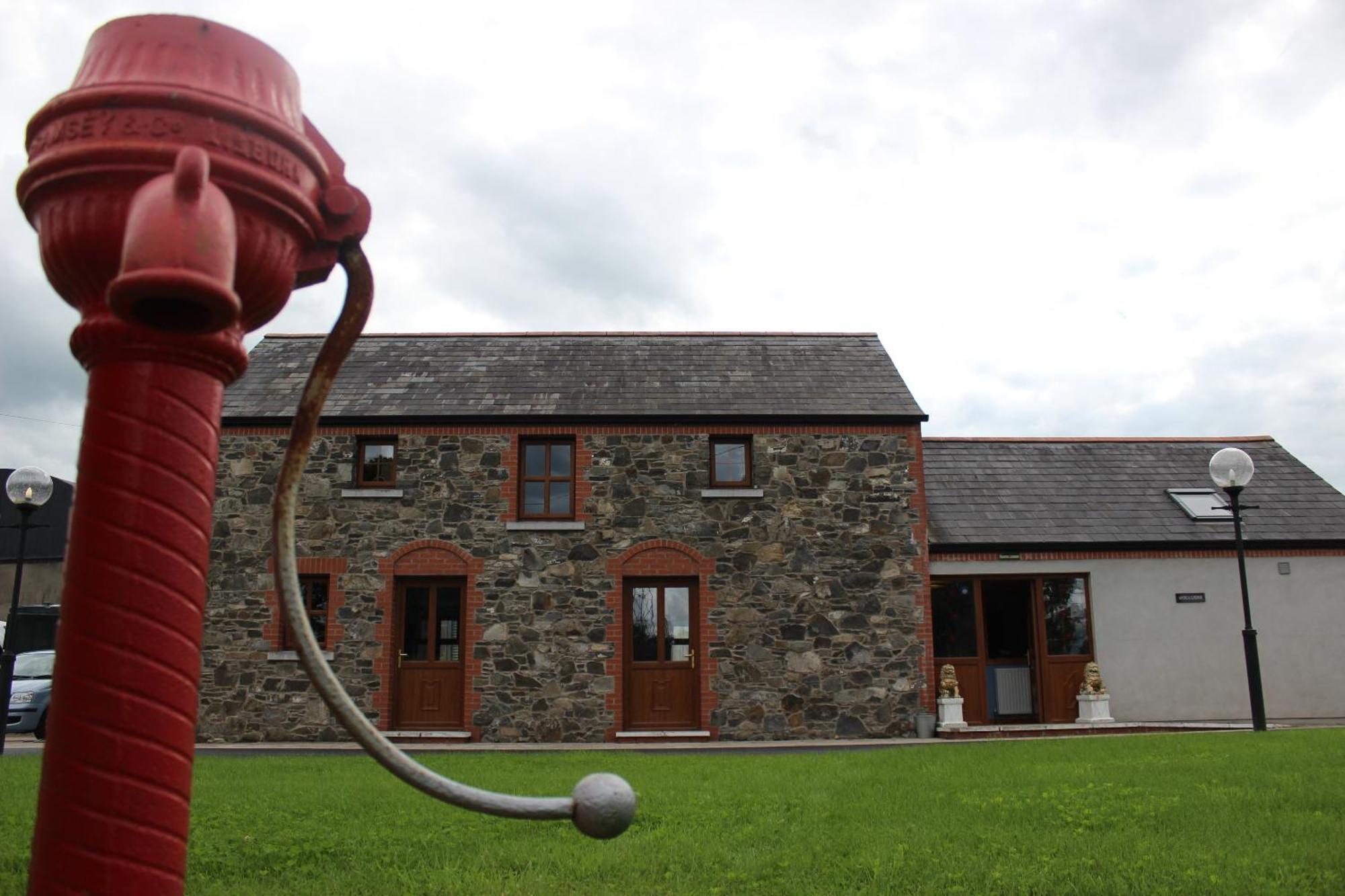 Avoca Lodge Lisburn Bagian luar foto